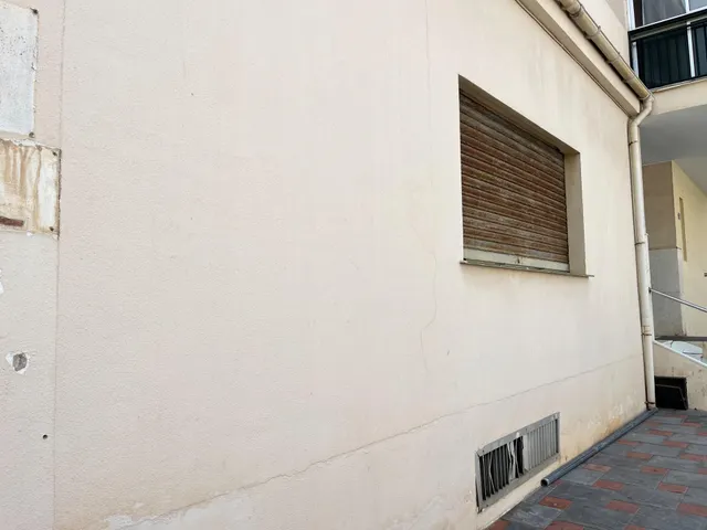 Excelente Oportunidad de Inversión en Fuengirola: Local Comercial en Segunda Línea de Playa — 3