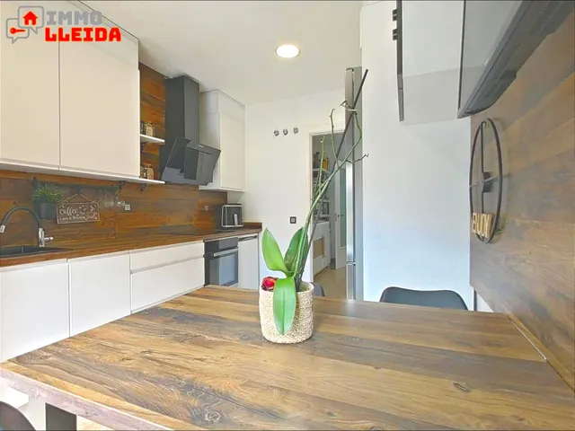 Piso con terraza y garaje en Cerdanyola del Vallès — 15