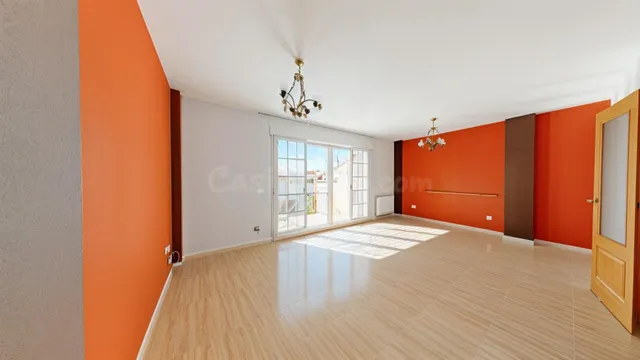 Chalet adosado en venta en Calle Rio Tajo - foto 5