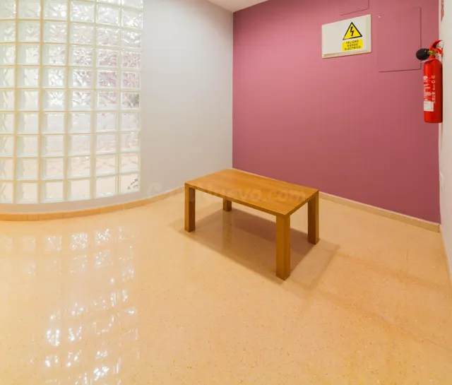 AMPLIO LOCAL COMERCIAL EN ALQUILER EN ORIHUELA. — 4