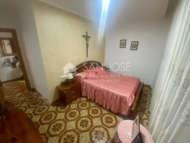 VENTA DE CASA EN SAN VICENTE DEL RASPEIG, ZONA CENTRO — 24