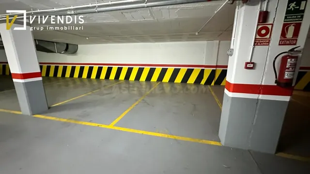 PLAZA DE PARKING Y TRASTERO EN VENTA EN CAPPONT - foto 5