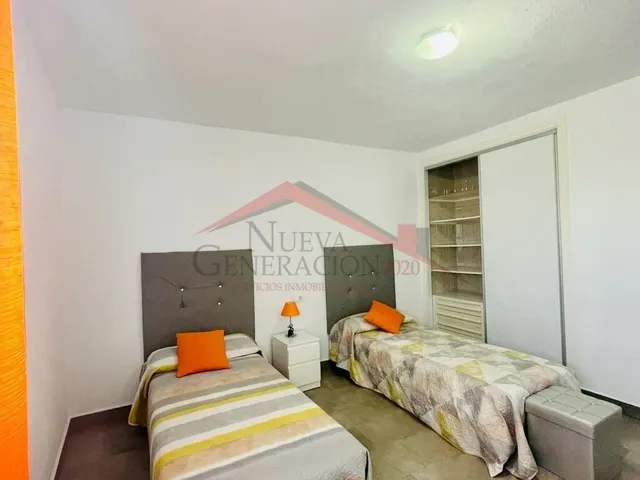 PISO EN DOS APARTAMENTOS INDEPENDIENTES — 17