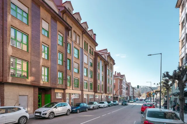Apartamento con terraza, garaje y trastero año 2008 — 33