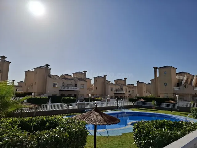 CHALET ADOSADO EN LOMAS DE CABO ROIG ( ORIHUELA COSTA ) - foto 2