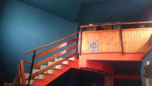 LOCAL COMERCIAL — 2