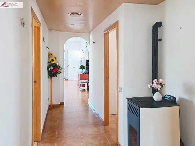 En venta Chalet independiente con piscina — 13