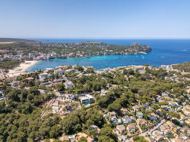 Exclusiva villa contemporánea con vistas abiertas en el suro - foto 2