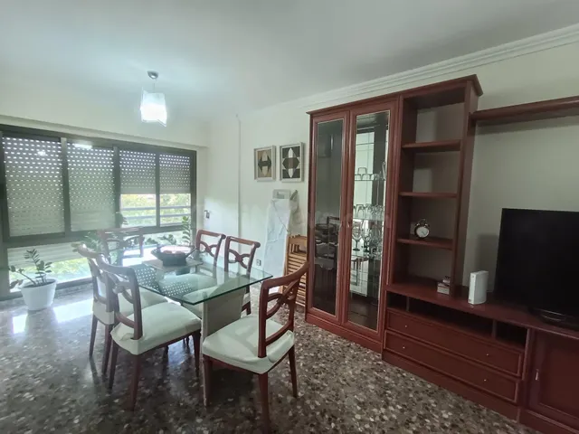 Piso 3 habitaciones 88m² en alquiler - Malilla - foto 2