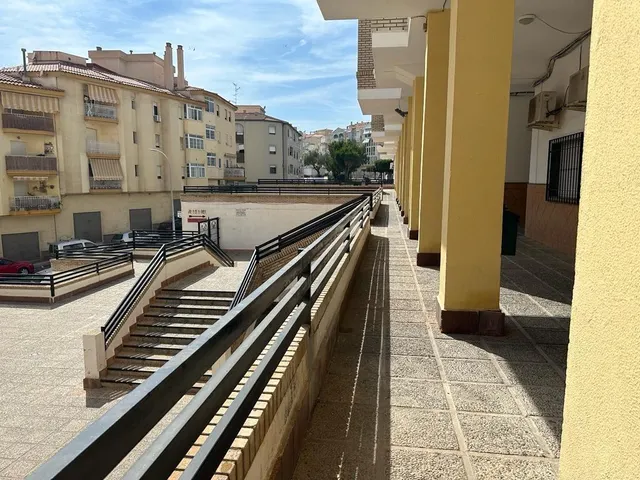 Local en venta y alquiler con opción a compra en Avenida de Salobreña, Motril — 24