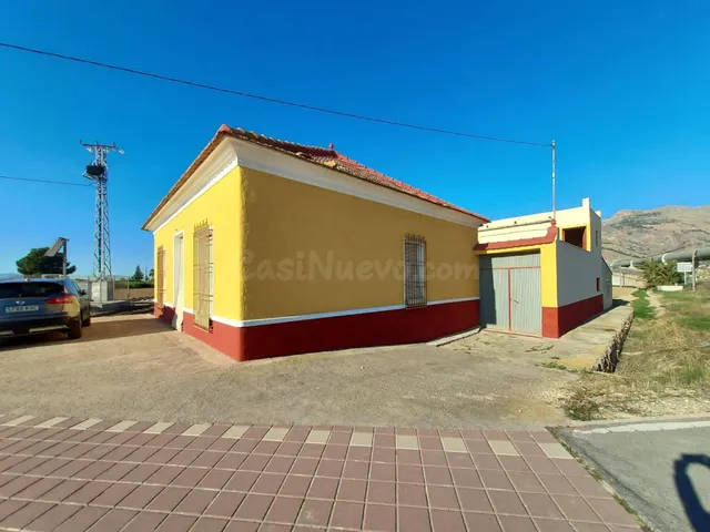 VIVIENDA CON TERRENO - foto 3