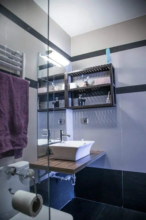 Oficina tipo loft con garaje y piscina en santa leonor — 12
