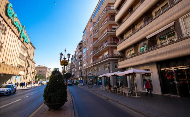 EXCELENTE PISO EN CALLE REJAS DE LA VIRGEN — 20