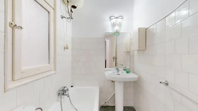 ¡Oportunidad única! Piso de lujo en alquiler en el corazón de Valencia — 35