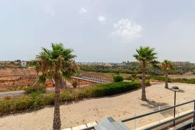 ADOSADO DE 3 DORMITORIOS 2 BAÑOS EN LOMAS DE CABO ROIG ( ORIHUELA COSTA ) — 35