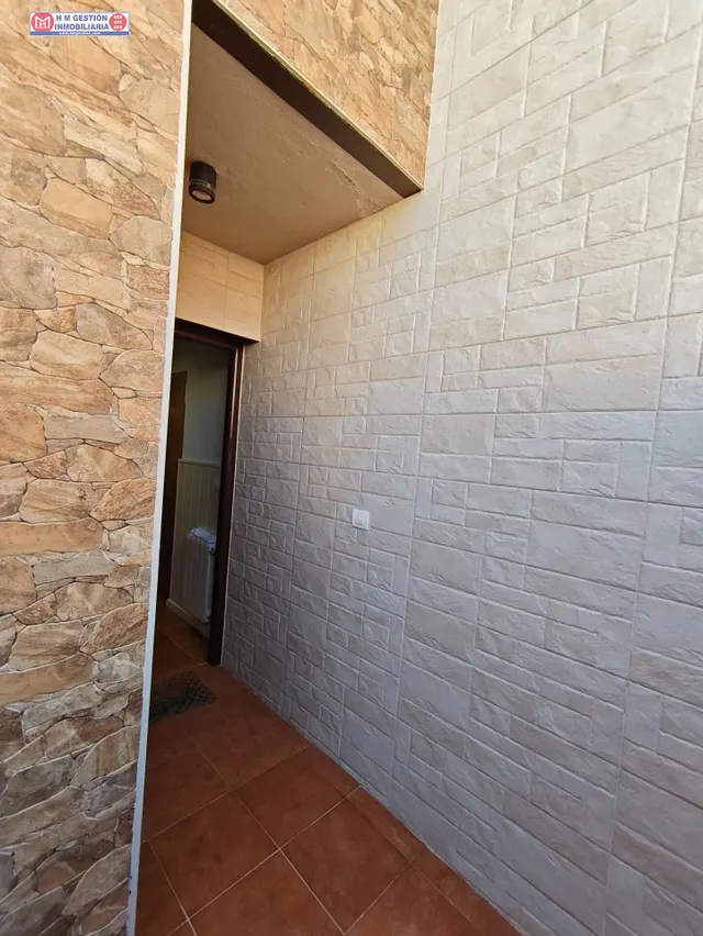 Adosado reformado con buhardilla, garaje y patio — 19