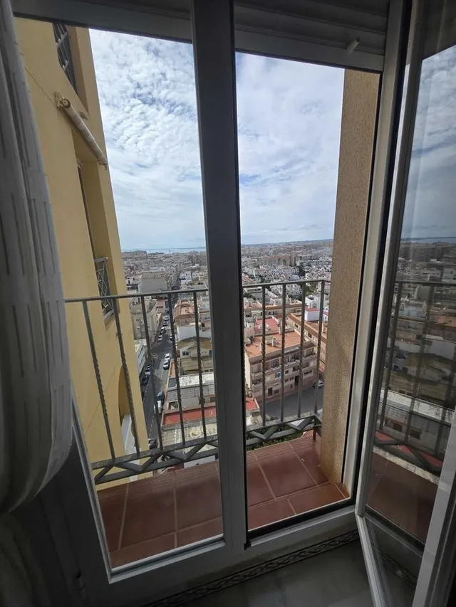 Magnifico apartamento con unas vistas increibles y piscina comunitaria — 8