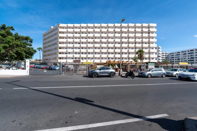 Atractivo apartamento en una ubicación céntrica de Playa del Inglés – con vistas a la piscina — 40
