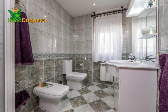 Casa pareada con 4 dormitorios en Otura. — 23
