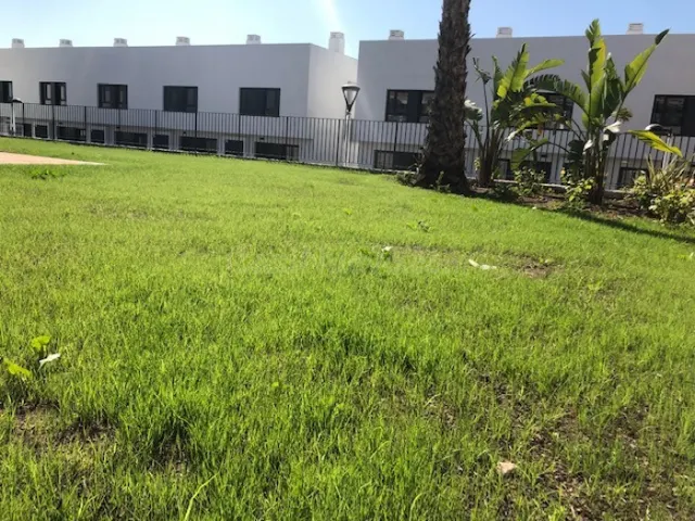 BUNGALOW CON PISCINA - foto 2