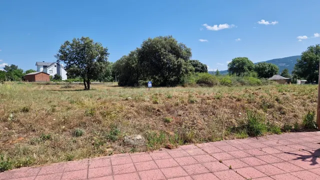 SOLAR DE 1100M2 EN CUBILLOS DEL SIL CON 20METROS DE FACHADA 