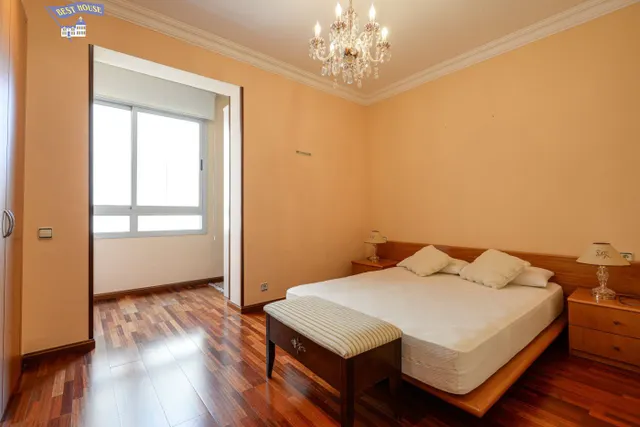 PISO EXCLUSIVO — 12