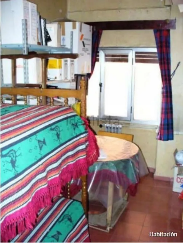 VIVIENDA PARA REFORMAR A SU GUSTO EN EL PASEO CANALEJAS — 8