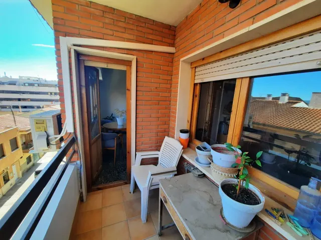VIVIENDA CON GARAJE — 6