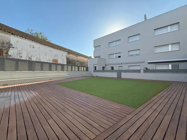 APARTAMENTO CON PISCINA COMUNITARIA Y PARKING EN JESUS I MARIA, DELTEBRE — 27
