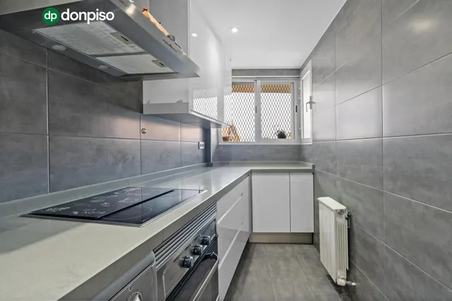 EN VENTA ATICO DÚPLEX CON GRAN TERRAZA JUNTO ESTACIÓN DE AUTOBUSES — 12