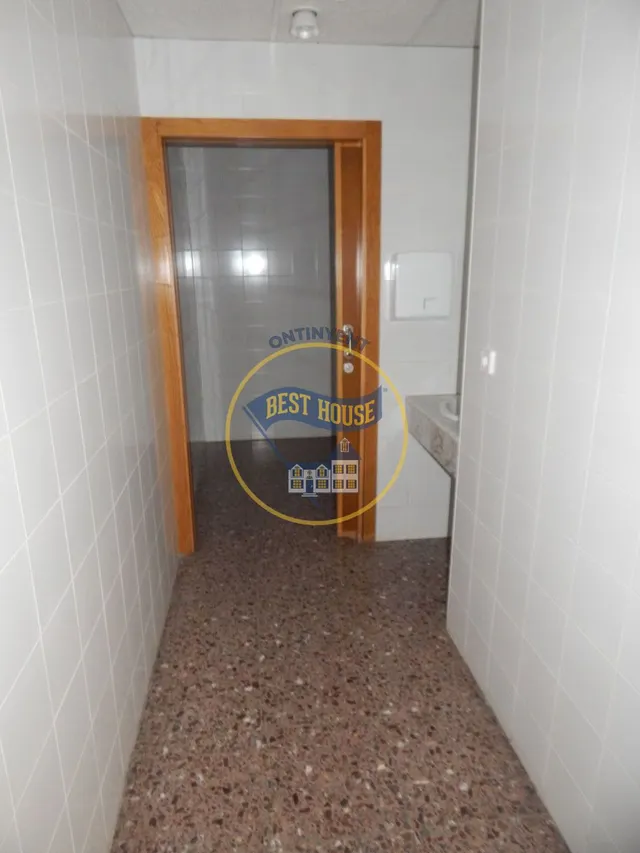 GRAN LOCAL COMERCIAL EN ZONA TRANSITADA EN ONTINYENT — 21