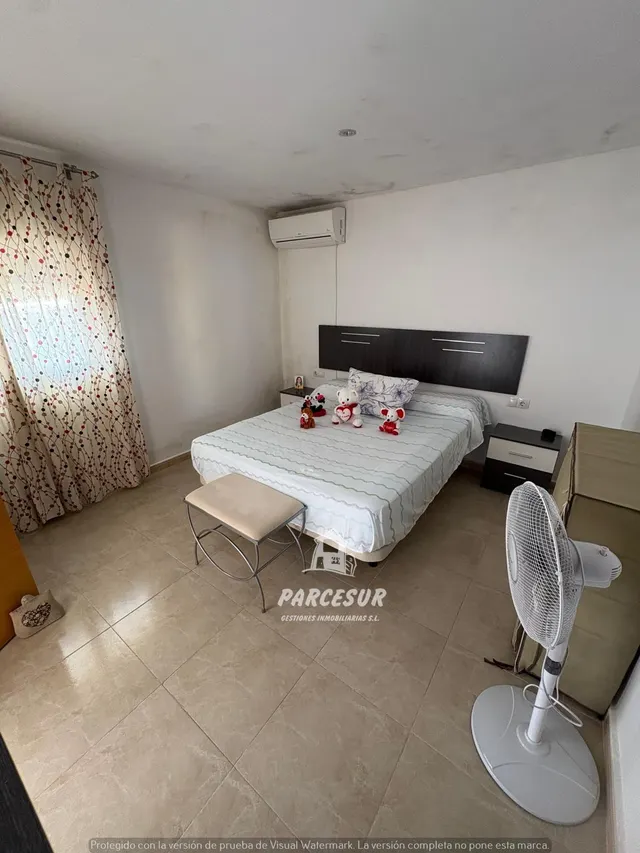 Finca de 1.250 m2 con 2 casas independientes y piscina — 31