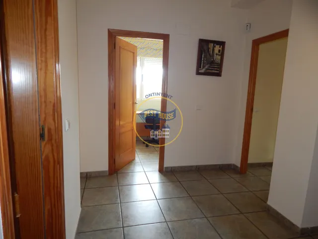 CHALET CON PISCINA Y VISTAS PRIVILEGIADAS. — 46