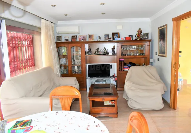 Chalet con jardin y piscina en Oliva - foto 4