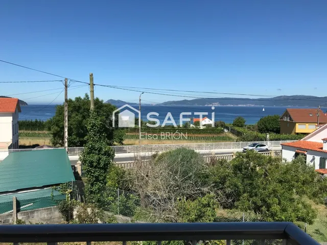 Dos viviendas, una finca urbana junto al mar. - foto 2