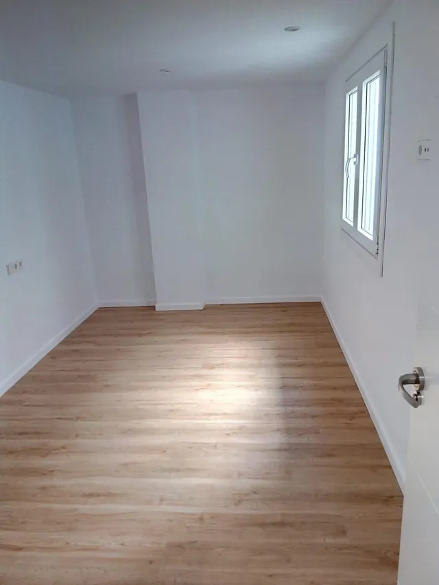PISO EN ALQUILER PRIMERA LÍNEA DEL ARENAL — 26