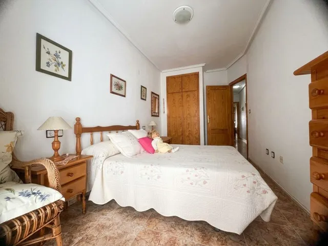Piso en venta en Guardamar del Segura con plaza de garaje y dos terrazas — 23