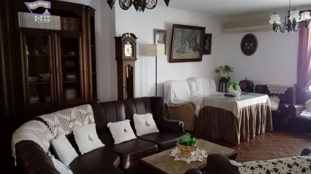 VENTA CASA EN ZONA CERCANA AL CENTRO — 8
