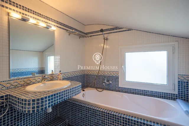 Amplio chalet con vistas al mar en Teià — 27