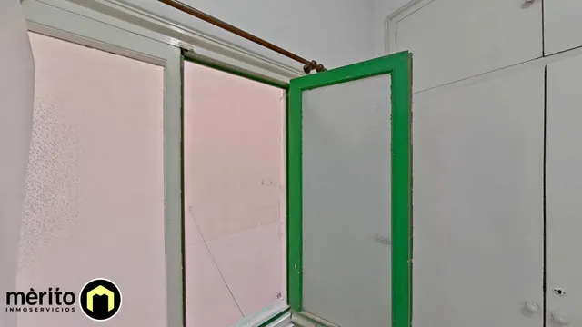 Piso para reformar en el centro de Alicante. — 15