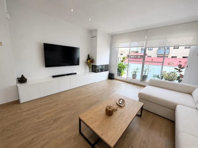 Casa de 3 habitaciones con piscina Propia y garaje - foto 5