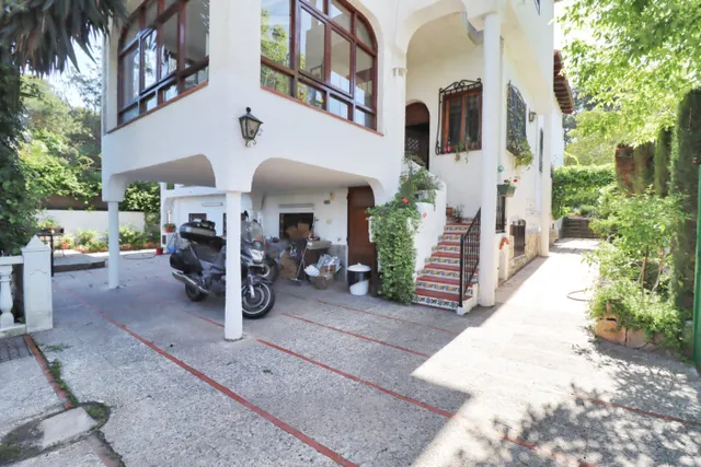 Villa en la zona Noble de Rocafort — 10