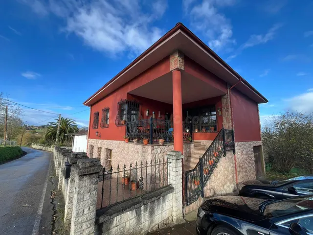 ¡Gran oportunidad en Siero! Casa independiente con 8.000 m2 