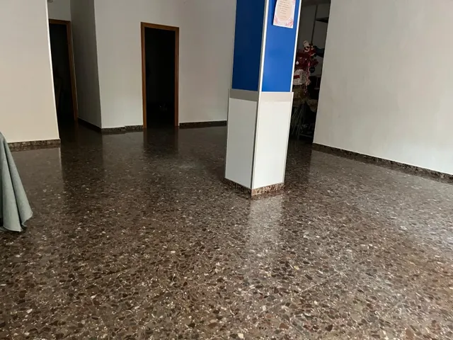 LOCAL COMERCIAL EN EL CENTRO — 6
