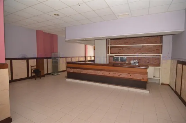 Local comercial en venta — 20