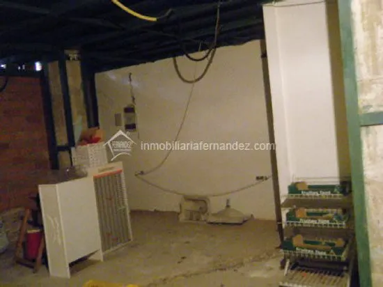 Local comercial 80m² en alquiler - COLON — 6
