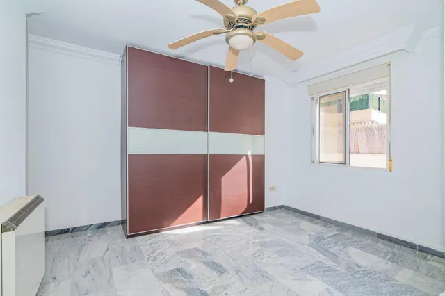 PISO DE 3 habitaciones Y COCHERA EN LA ZUBIA — 7
