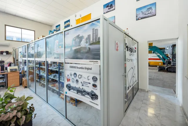 Nave industrial 1400m² en venta - Alcampo — 9