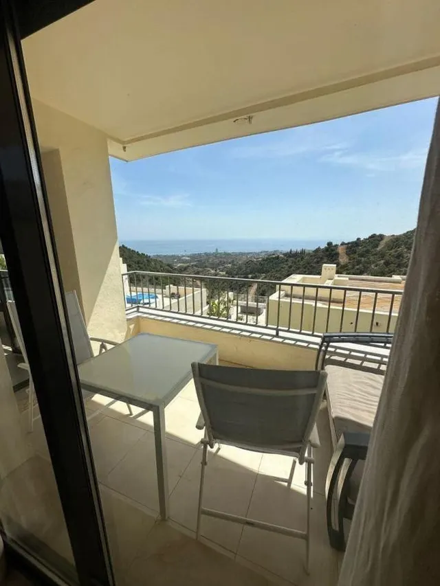 Deslumbrante Apartamento en Alto de los Monteros, Marbella — 4