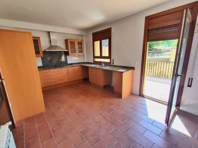 Casa 3 habitaciones 267m² en venta - AVDA. PARRIZAL — 11
